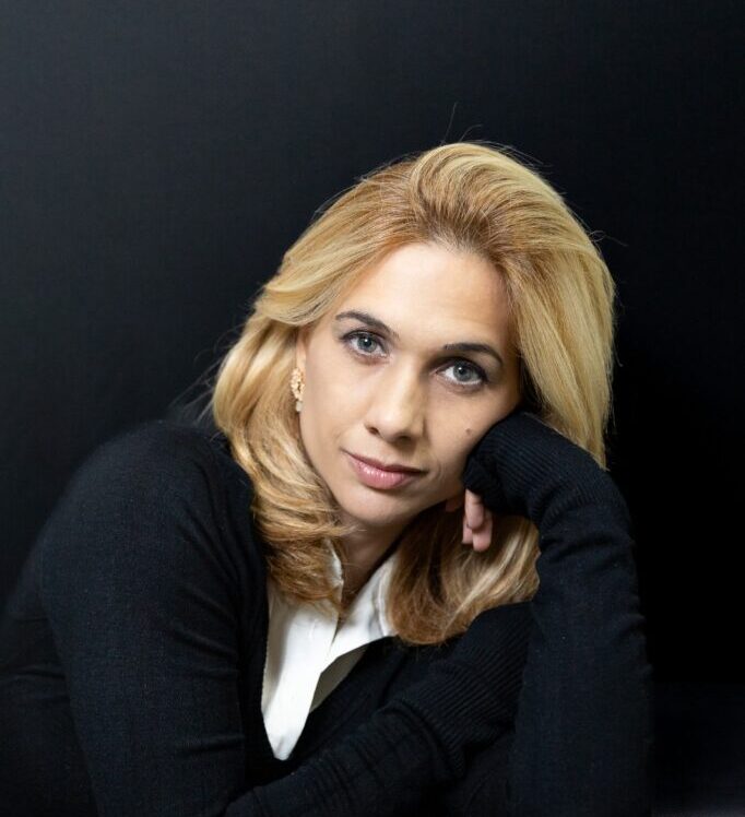 Escritora e jornalista Ana Carolina Godoy faz a primeira crítica do livro ‘Quatro Patas: a história de Pituco’. 