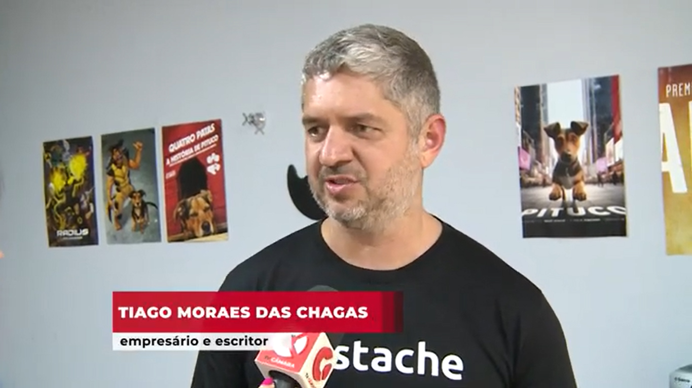 Assista: Comissão de Registros Históricos ganha livro “Quatro Patas: A História de Pituco”