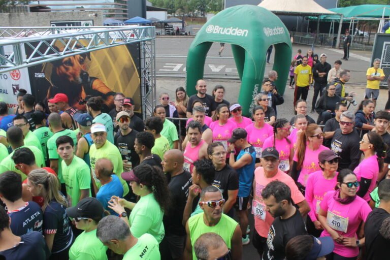 RCR Radius Pet Run reúne 700 pessoas em Pompeia